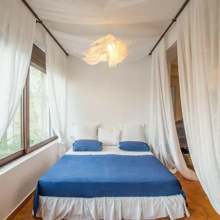 펜션 Floating Near Astros Peloponnese *