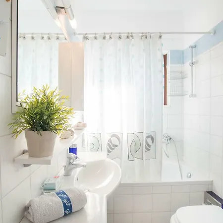 Holiday home Floating Near Astros Peloponnese *